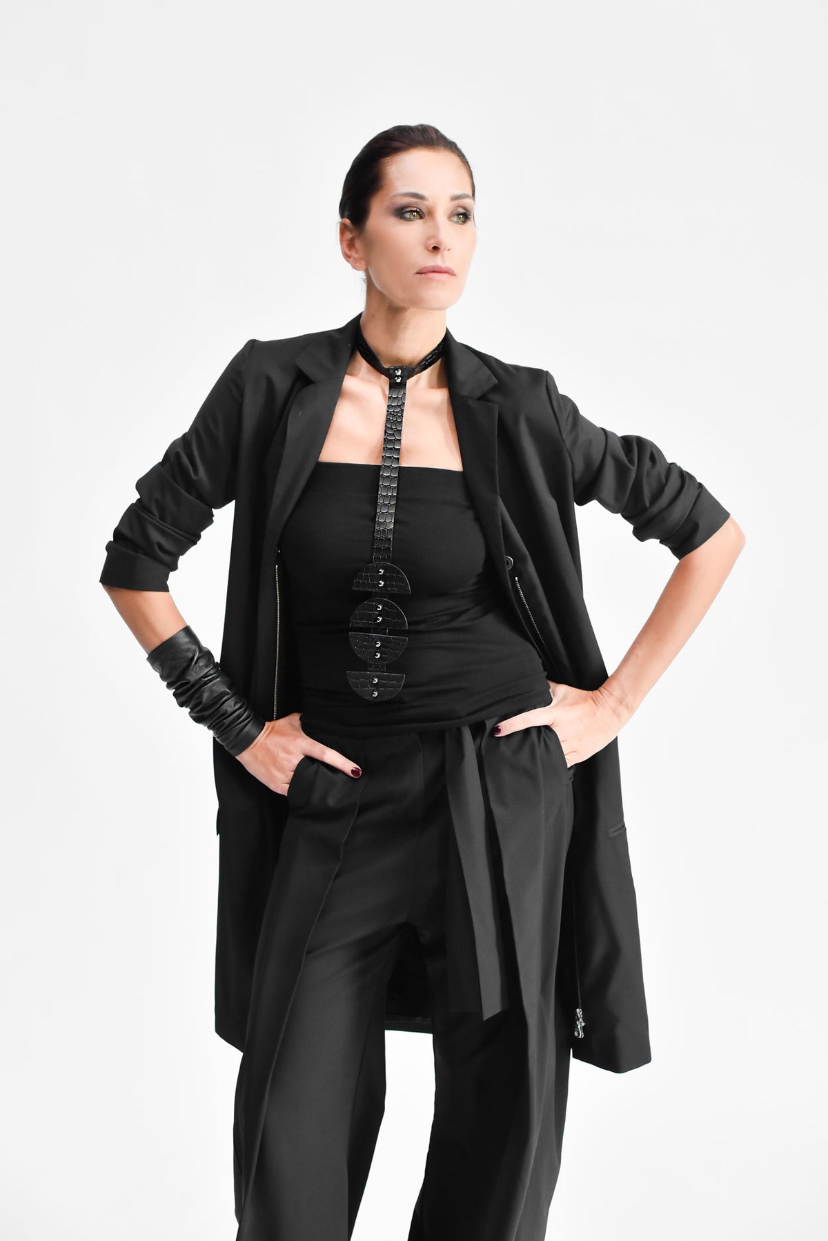 Trendige Choker-Halskette mit Halbkreisen