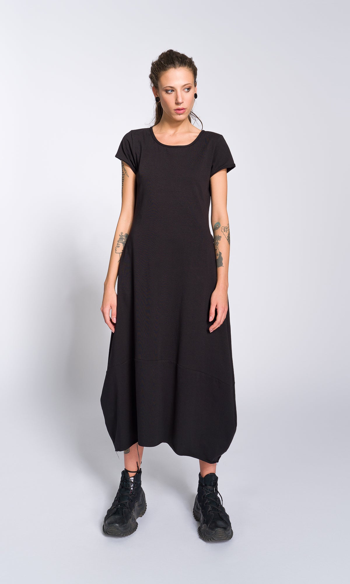 Short Sleeve Cocoon Midi Dress