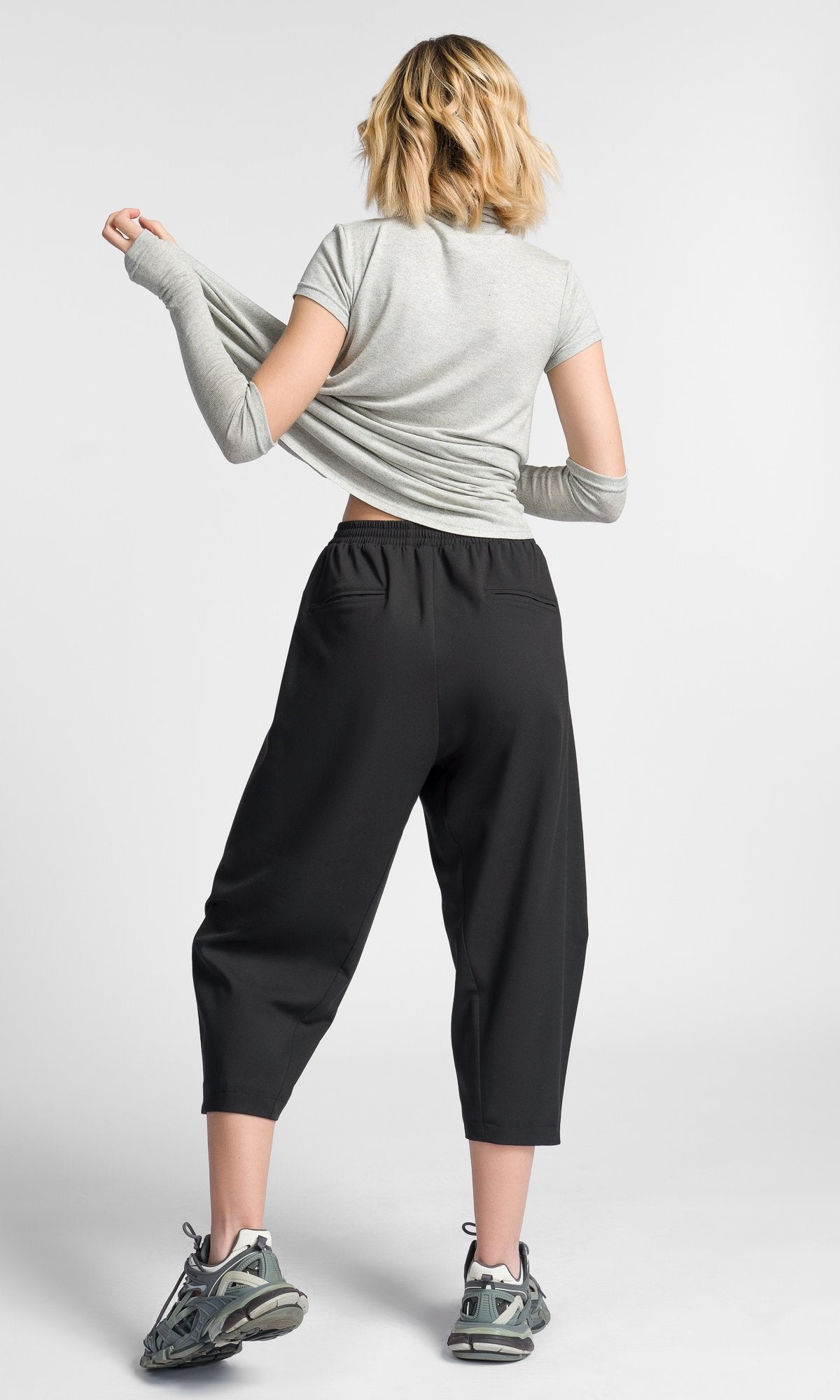 Curved Leg Crop Pants - AAKASHA