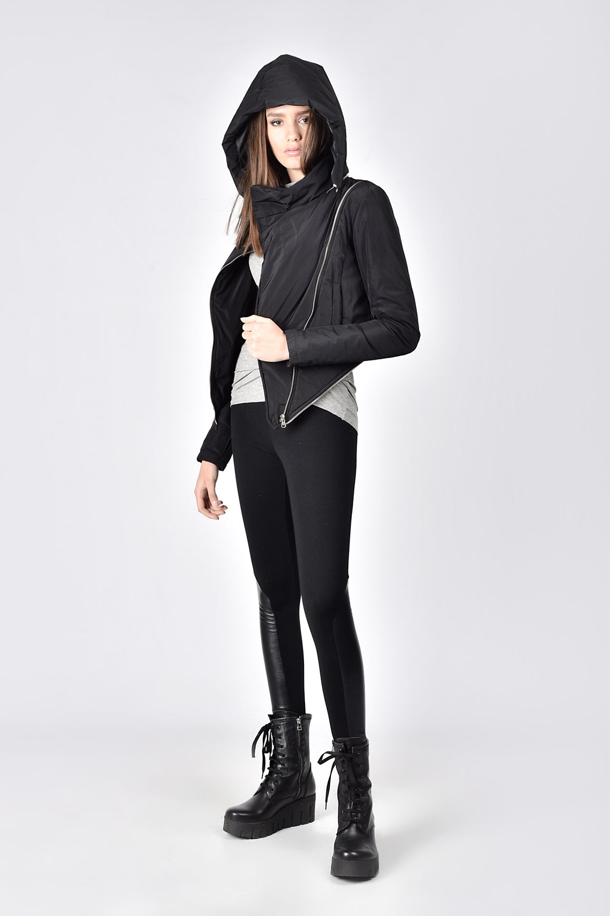 Abnehmbare, figurbetonte Steppjacke