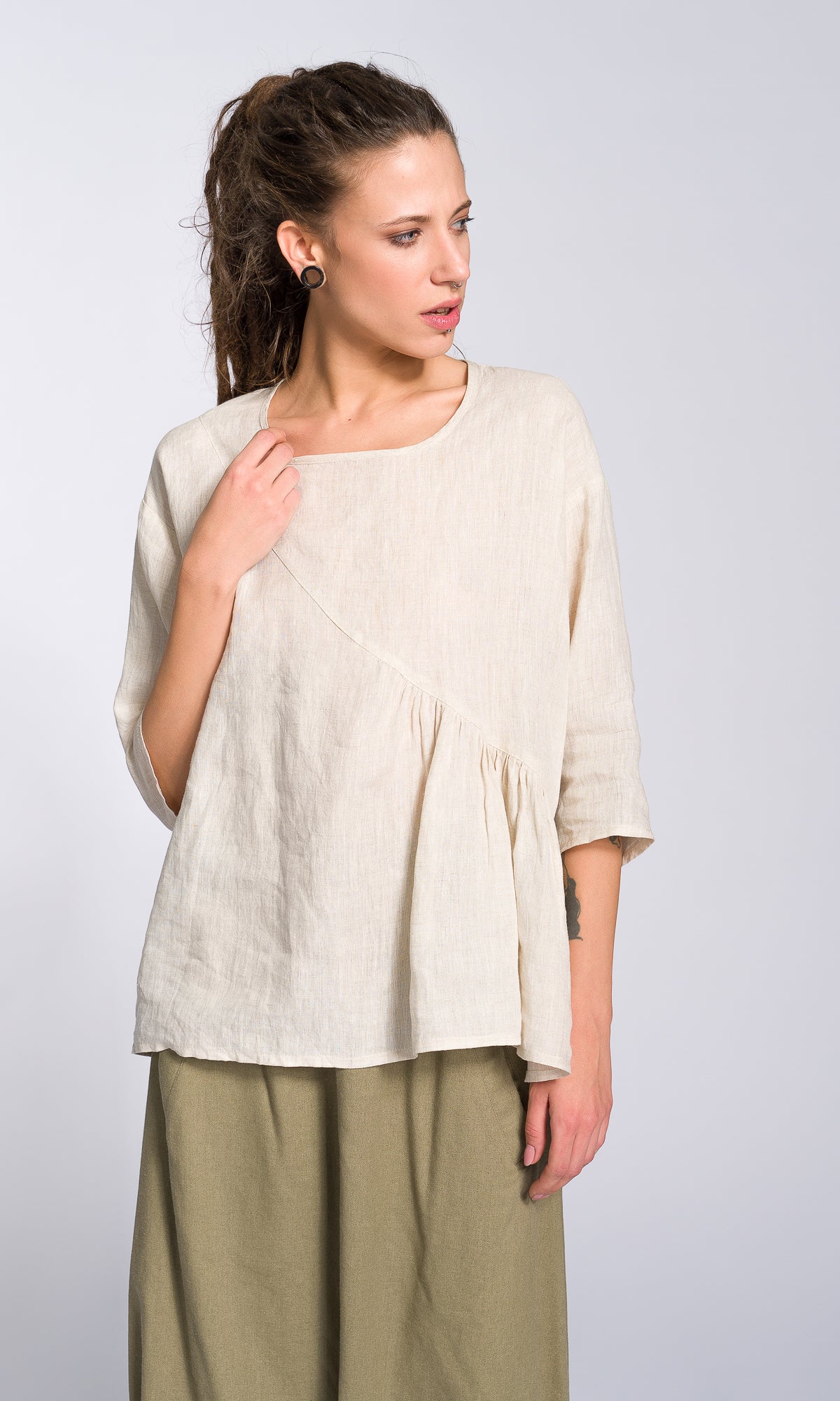 Linen Blouse with Front Gathering