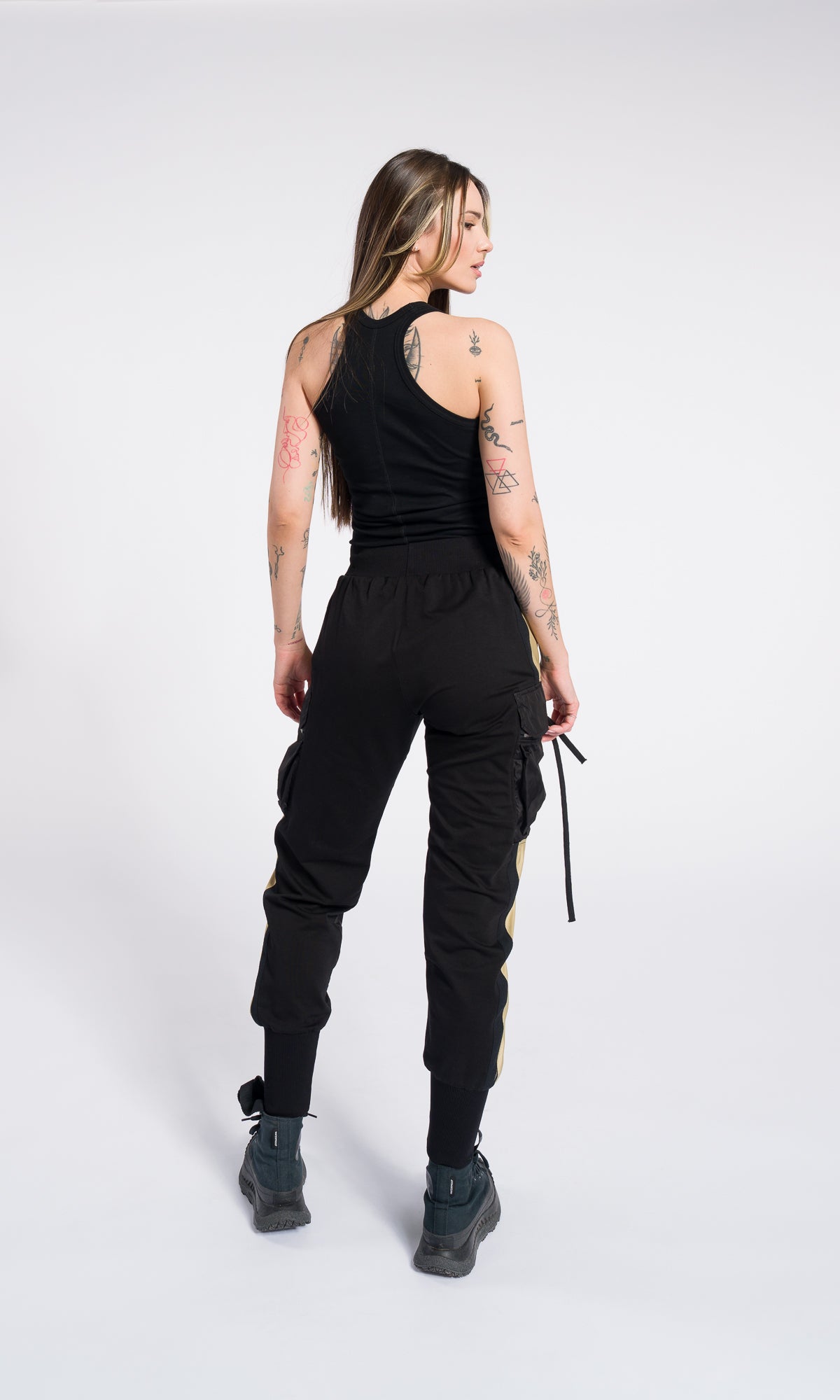 Urban Utility Cargo Joggers – Black