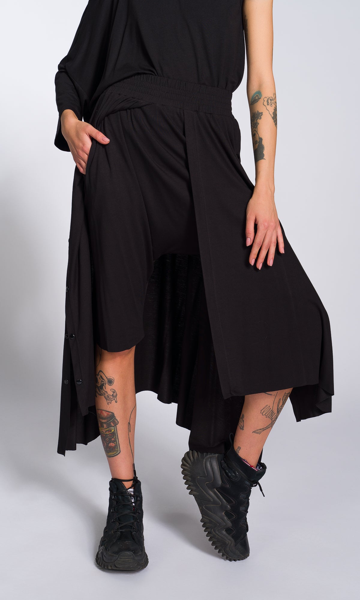 Two-piece Set of Cape Pants and One Sleeve Top - AAKASHA