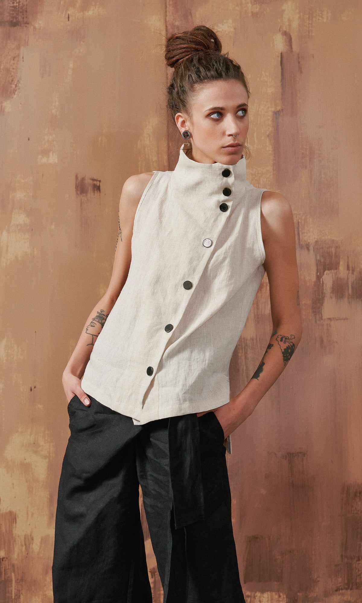 Sleeveless Buttoned Linen Top - AAKASHA