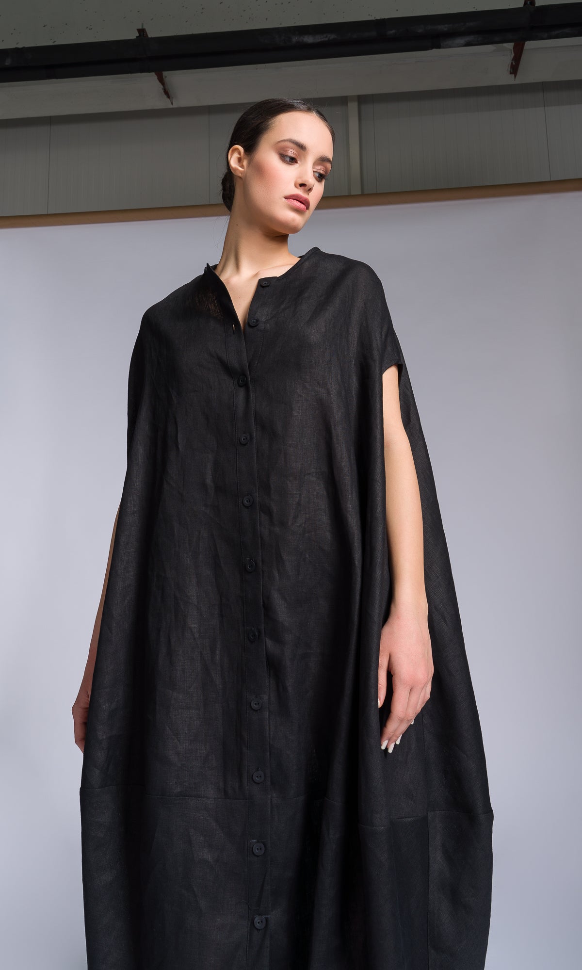 Sleeveless Cocoon Linen Shirt Dress - AAKASHA