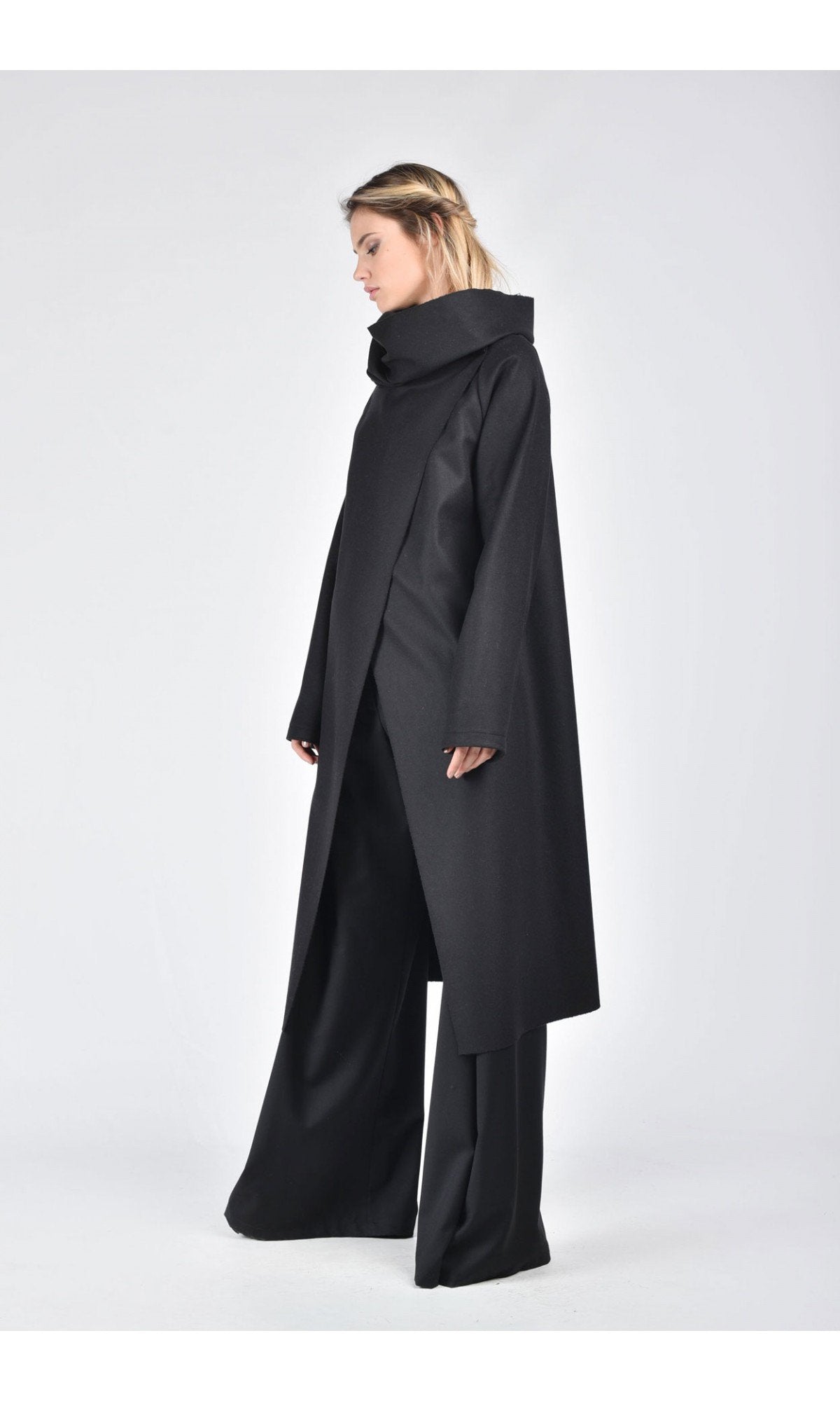 Wool Felt Coat with High Collar - AAKASHA