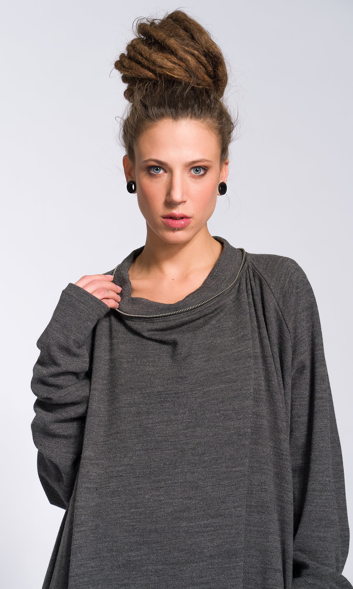 Asymmetric Detachable Collar Knit Tunic - AAKASHA