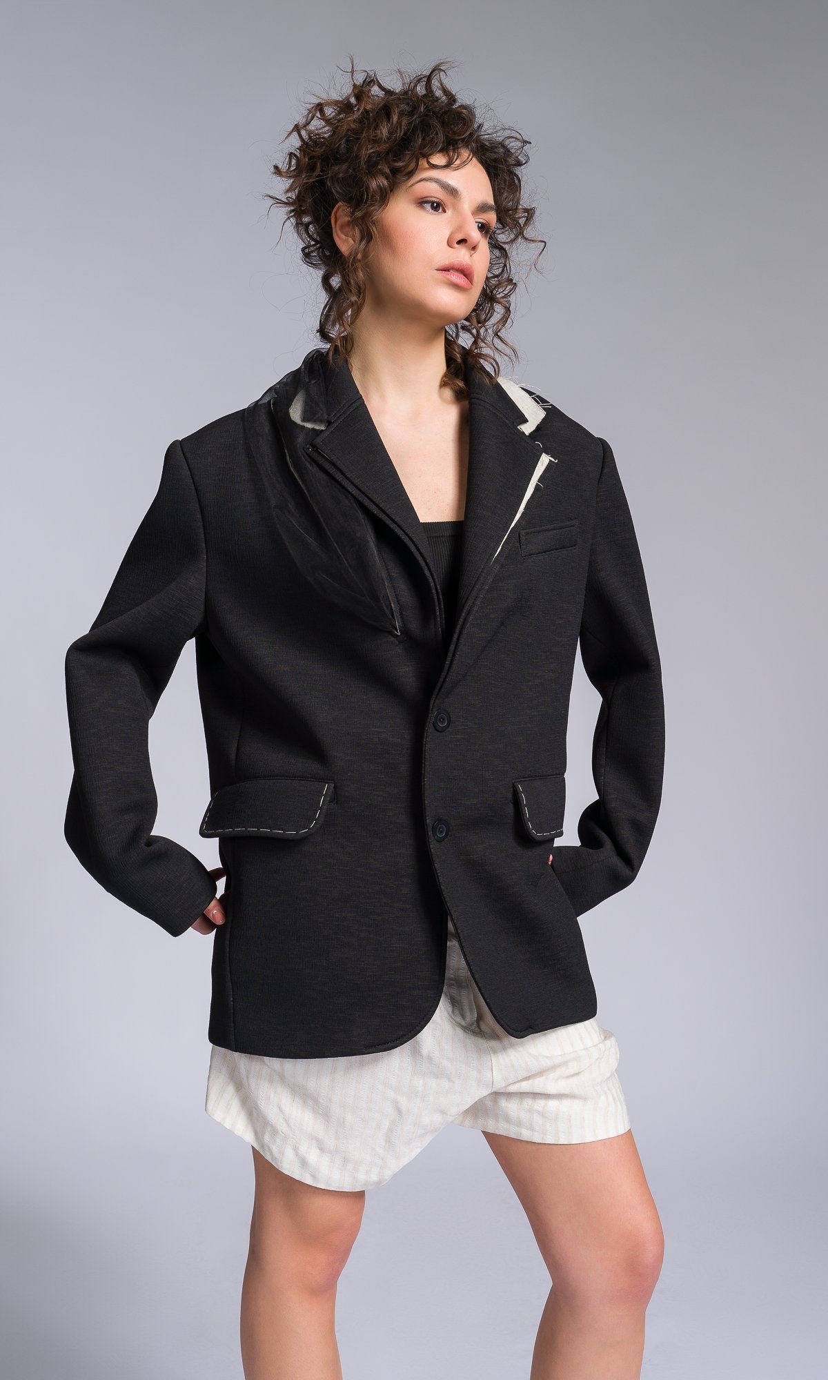 Masculine-cut Blazer with Contrasting Details - AAKASHA