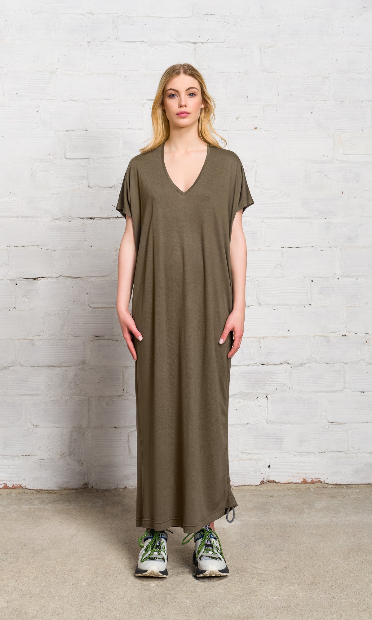 Casual Maxi Dress with Adjustable Drawstring