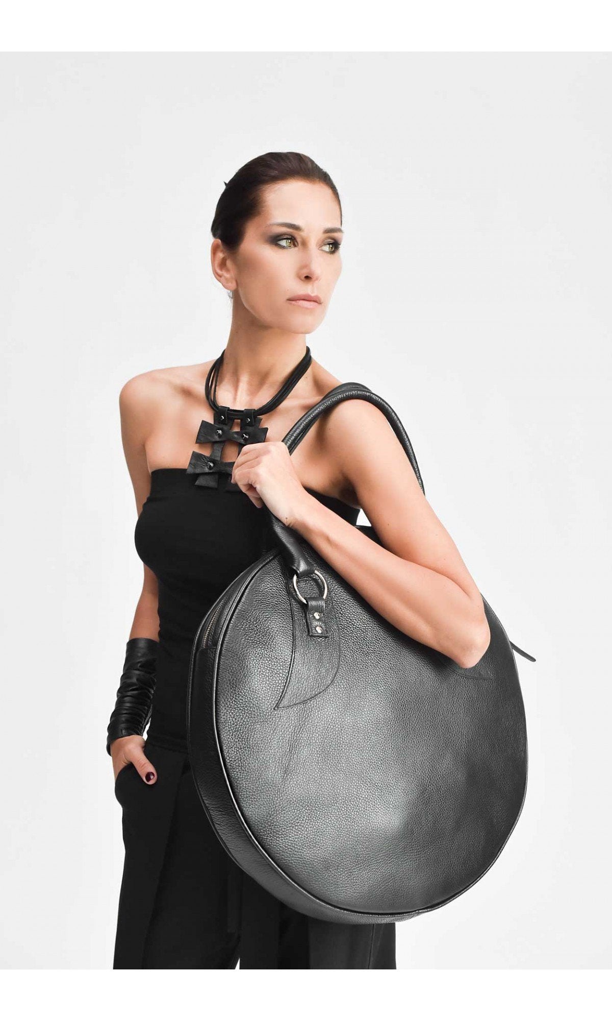 Large Circle Shoulder Bag - AAKASHA