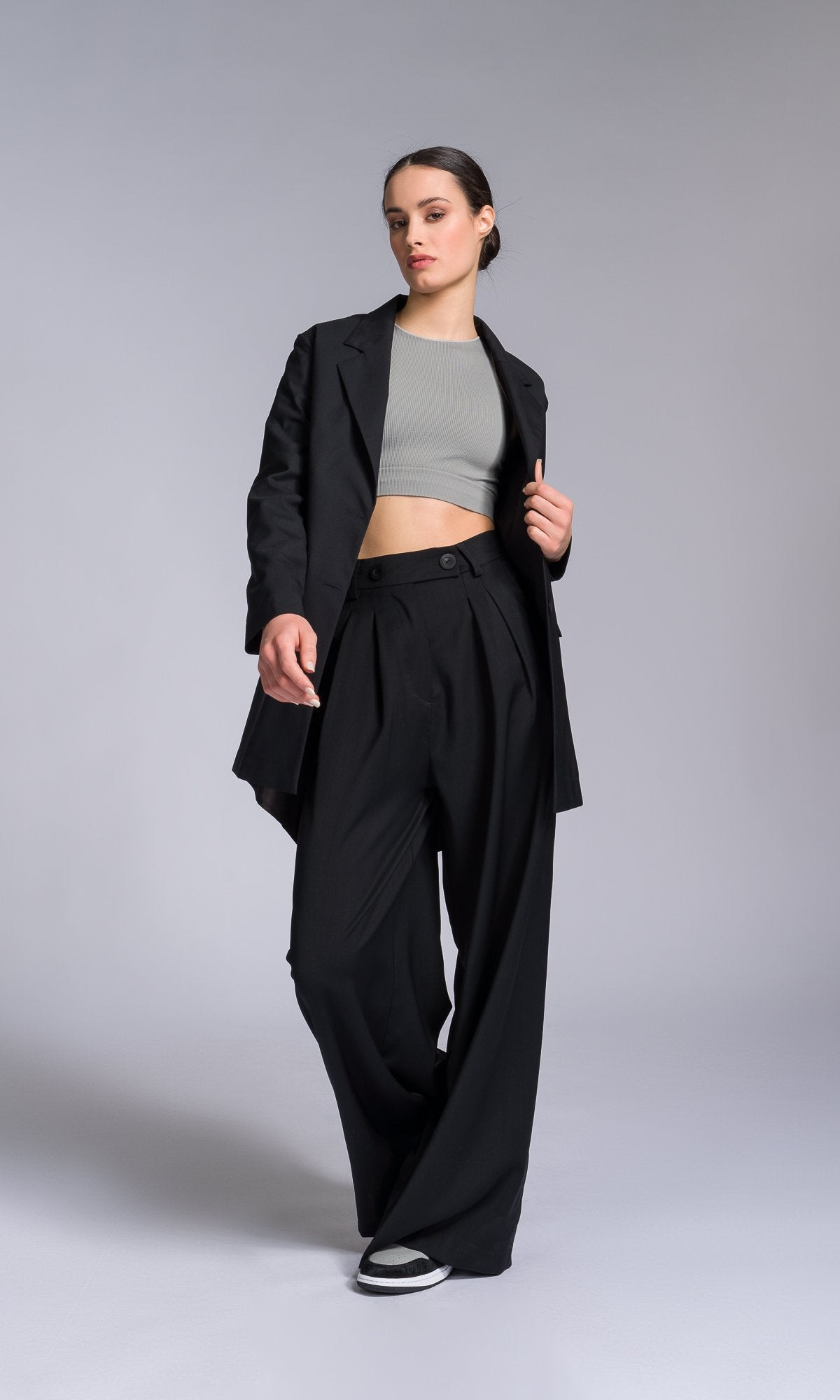 Cool Wool Tuck Pants - AAKASHA