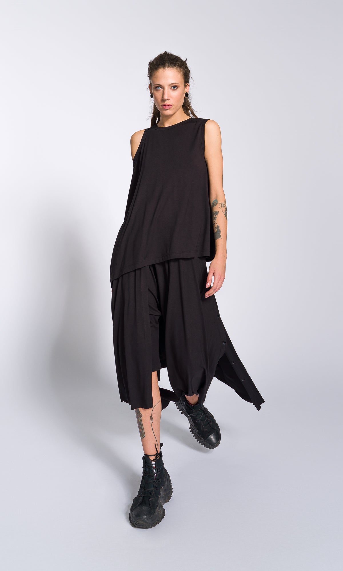 Two-piece Set of Cape Pants and One Sleeve Top - AAKASHA